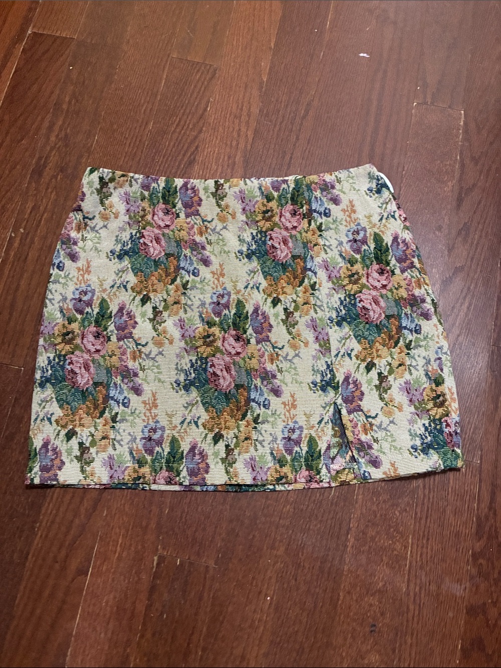 Floral Tapestry Mini Skirt in Cream and Pink
